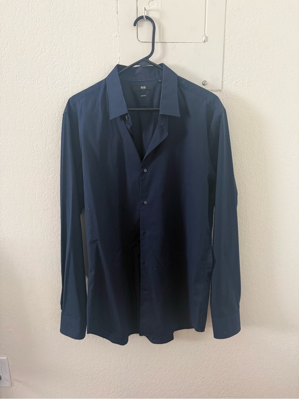 Uniqlo Men's Dark Navy Long-Sleeve Dress Shirt